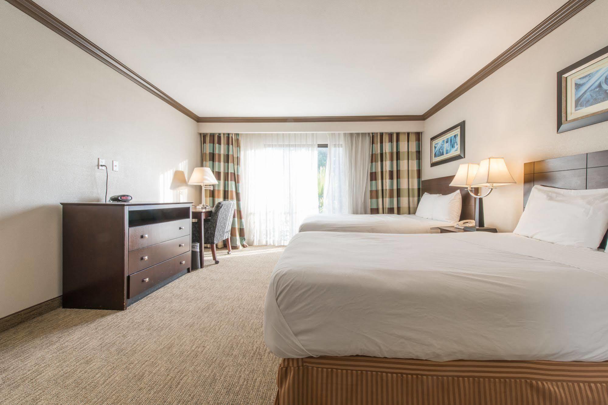 Vanllee Hotel Covina Eksteriør billede