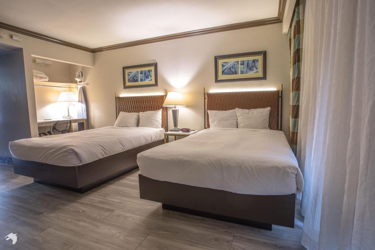 Vanllee Hotel Covina Eksteriør billede